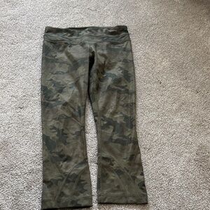 Lululemon Leggings size 4 in green army